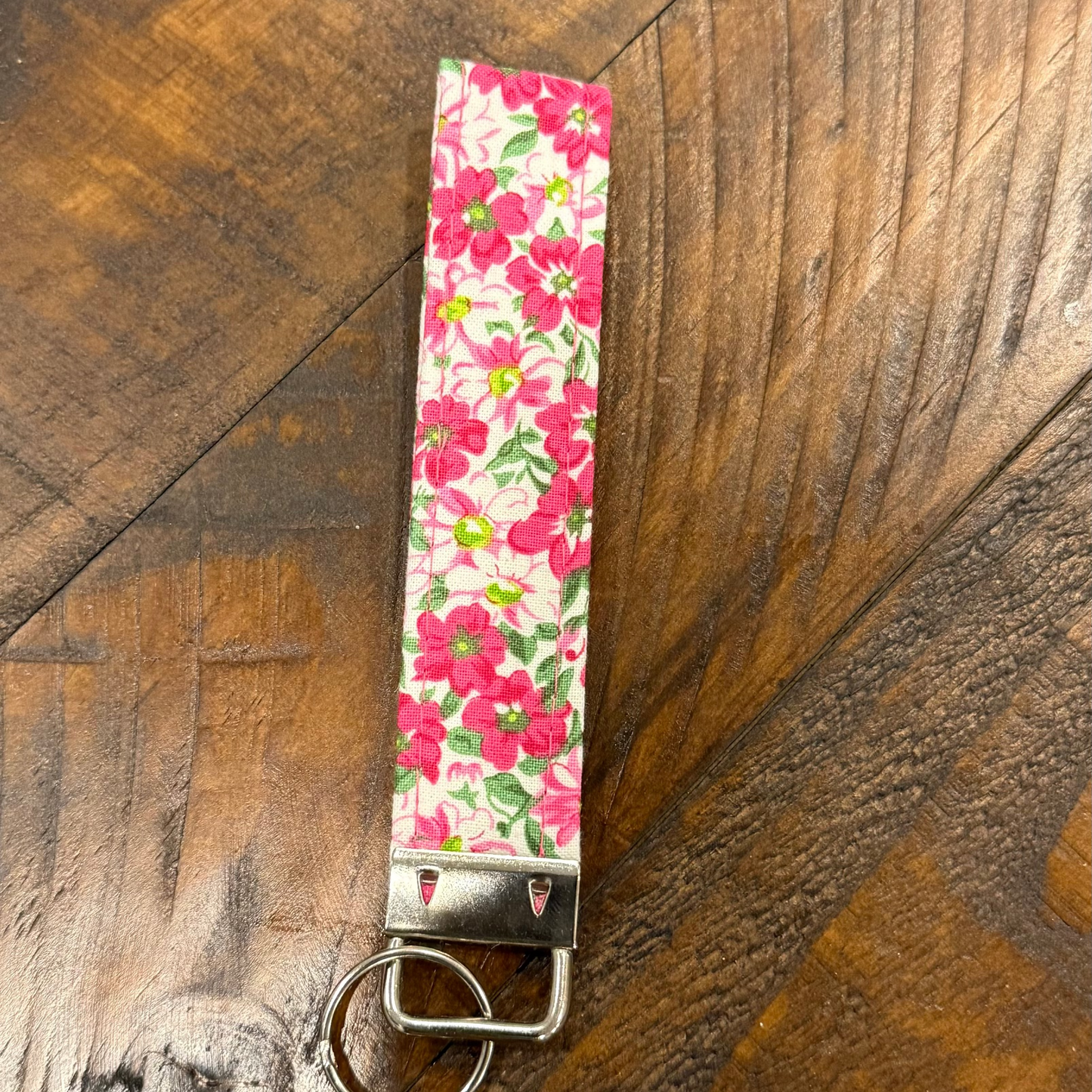 Pink Daisy Key Fob Keychain
