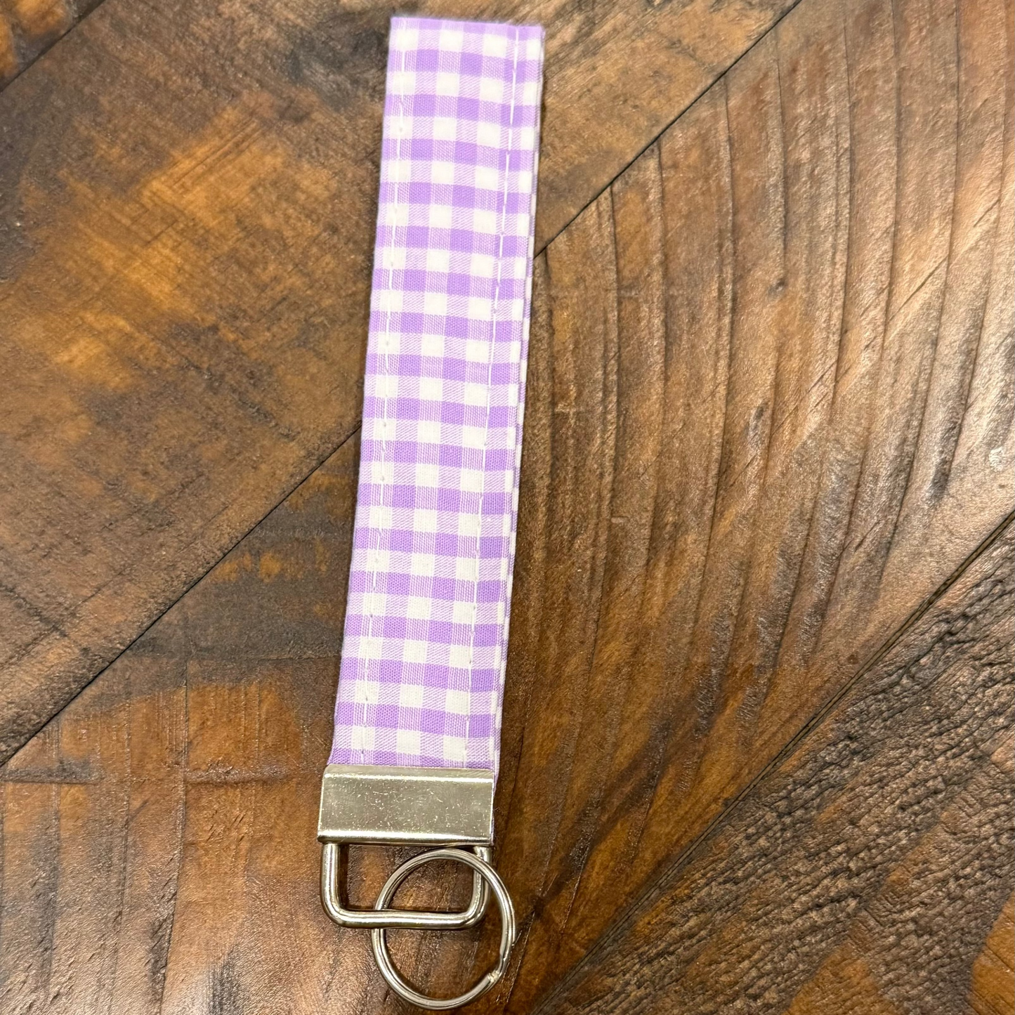 Picnic Plaid Key Fob Keychain (lilac)